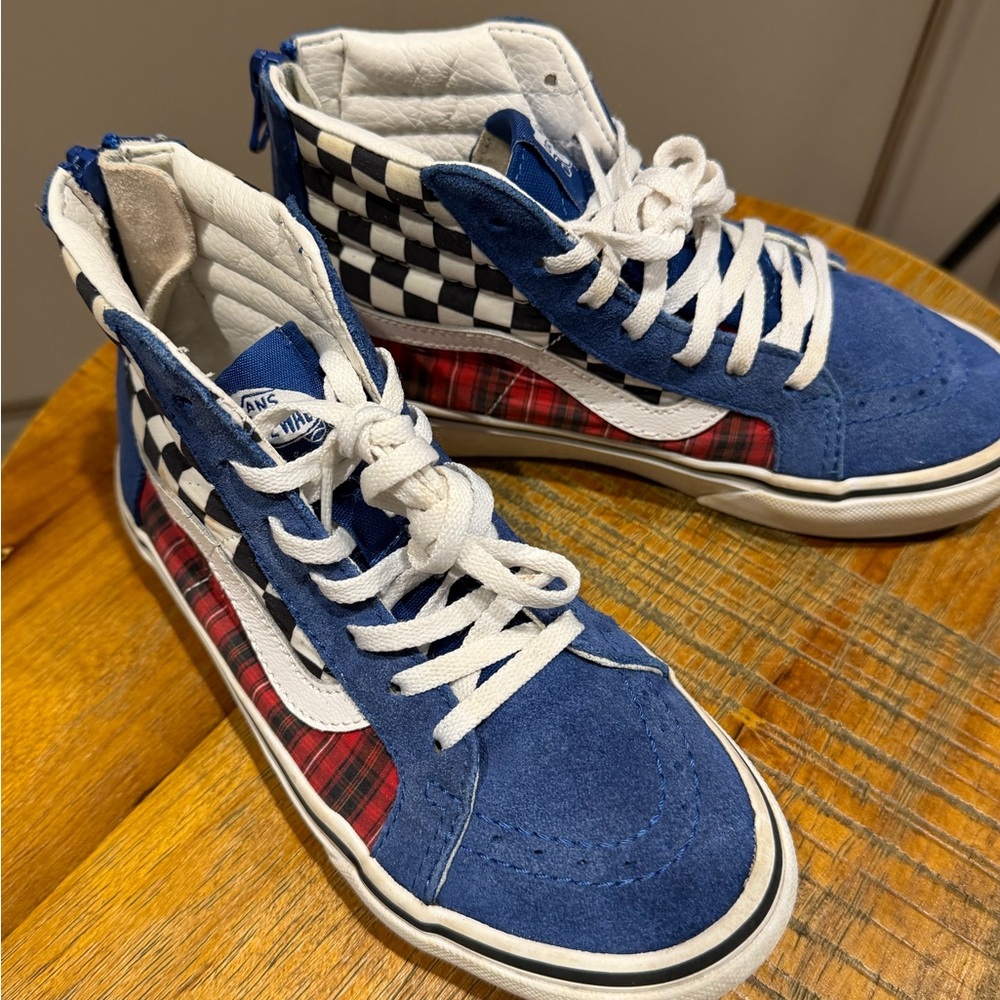 Vans Kids Sk8-Hi Zip Plaid Checkerboard sneakers in true blue and racing red.